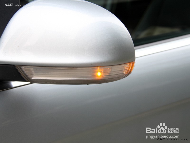 汽车一边的转向灯闪速变快，怎么办