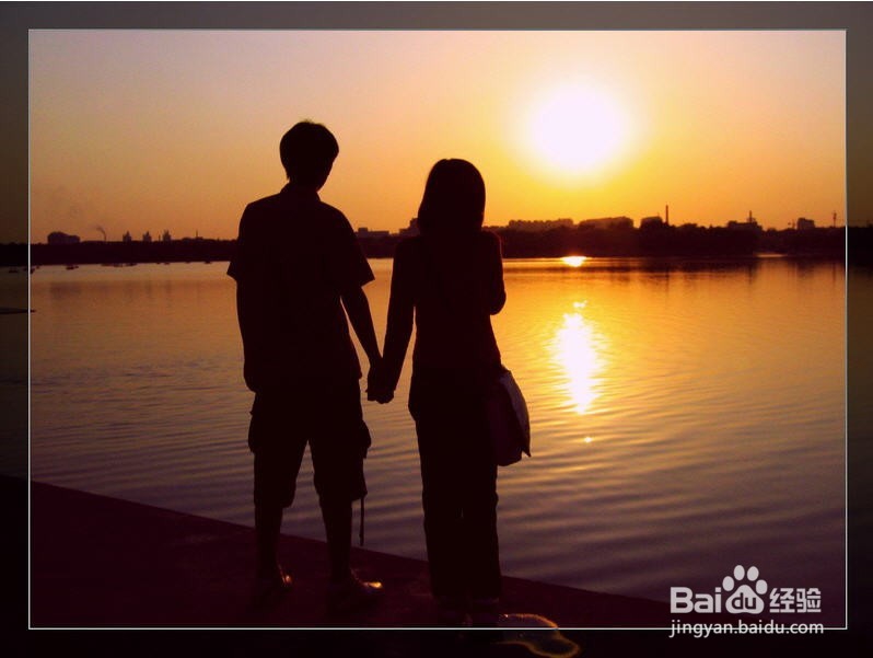 感情可以不分贫穷富贵，爱情就要门当户对么？