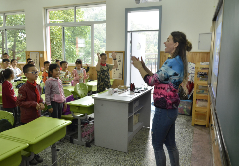 have influence in与have influence on的用法