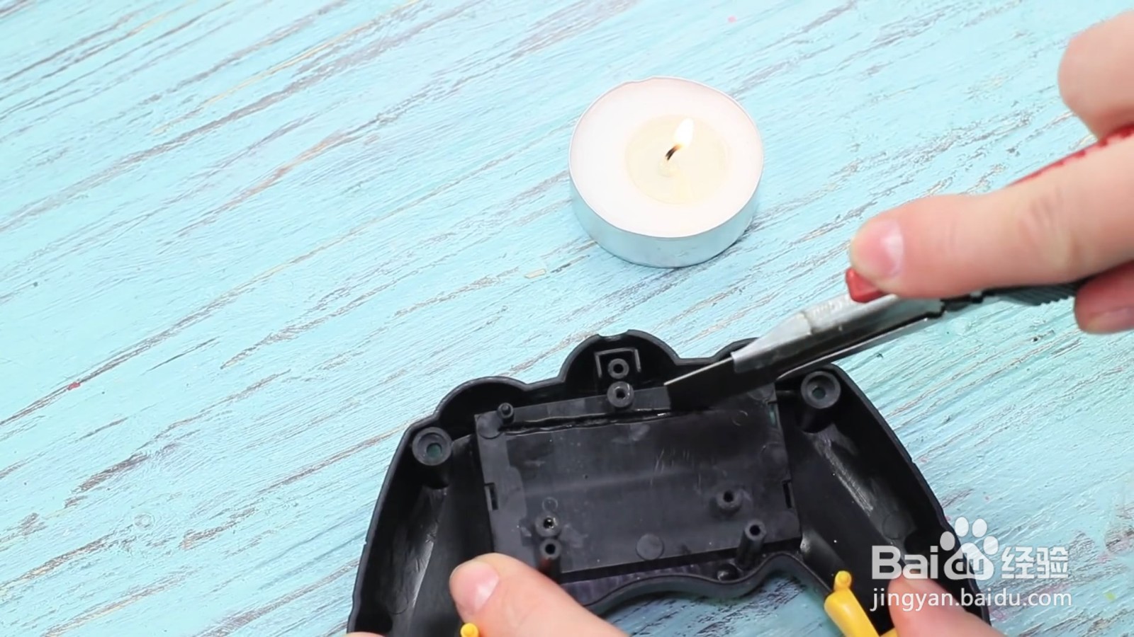 如何diy装图钉的游戏机手柄？