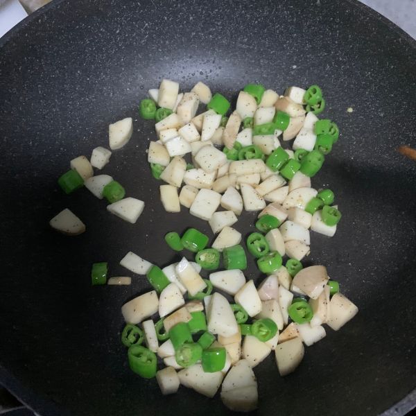 黑胡椒杏鲍牛肉粒