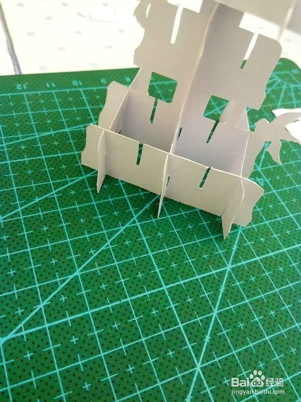 DIY手工剪纸3D立体鸟屋