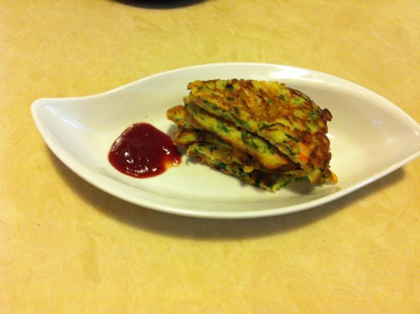 鸡蛋豆腐青菜饼