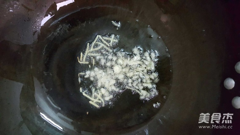 豆鼓鲮鱼油麦菜