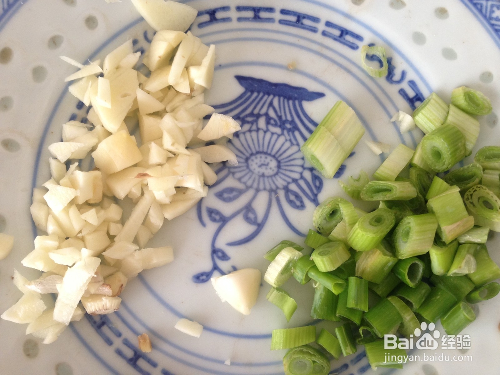 酸豆角炒米饭的做法