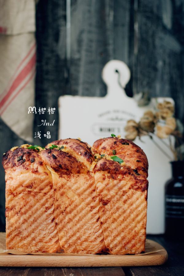 葱香海苔肉松包