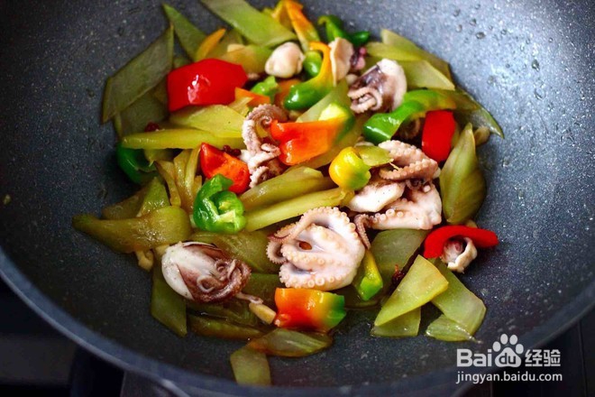 桃花蛸爆莴苣的做法