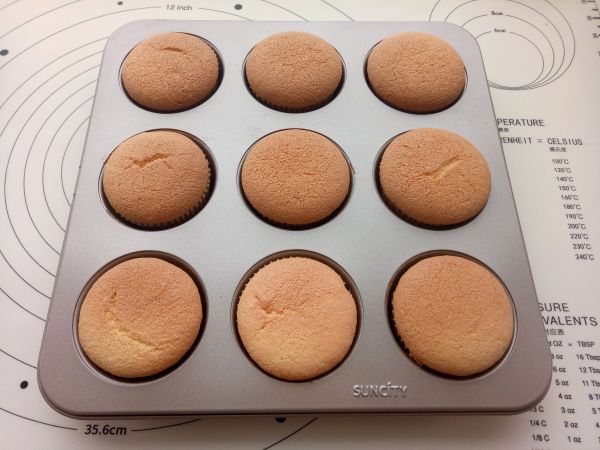 向日葵纸杯蛋糕