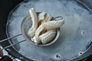 鲜美营养：小炒鱿鱼