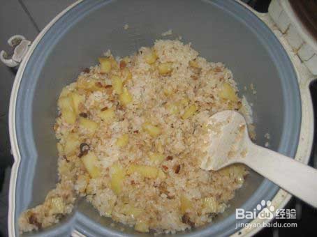 腊肉土豆焖饭做法