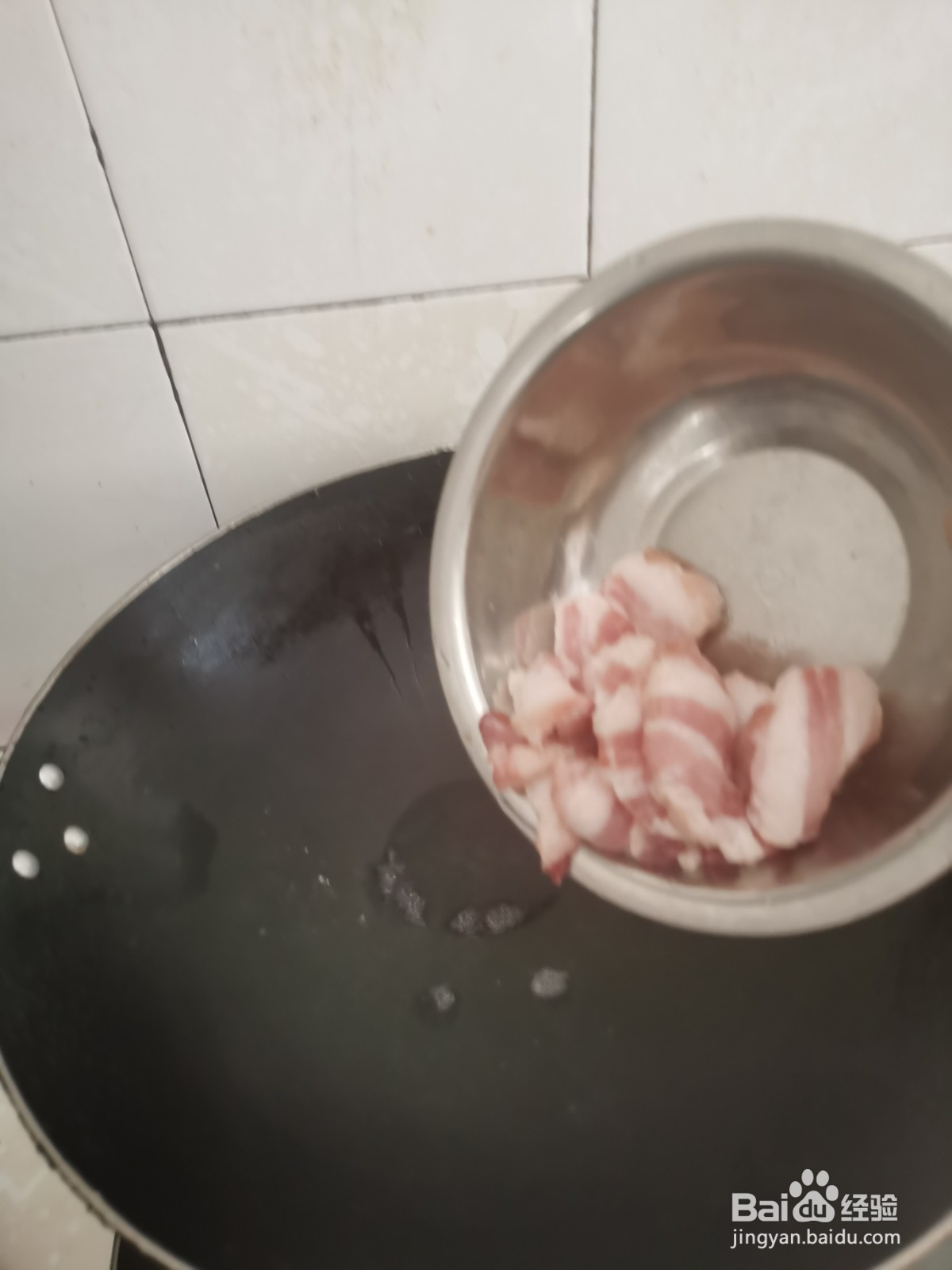 如何做香辣五花肉?