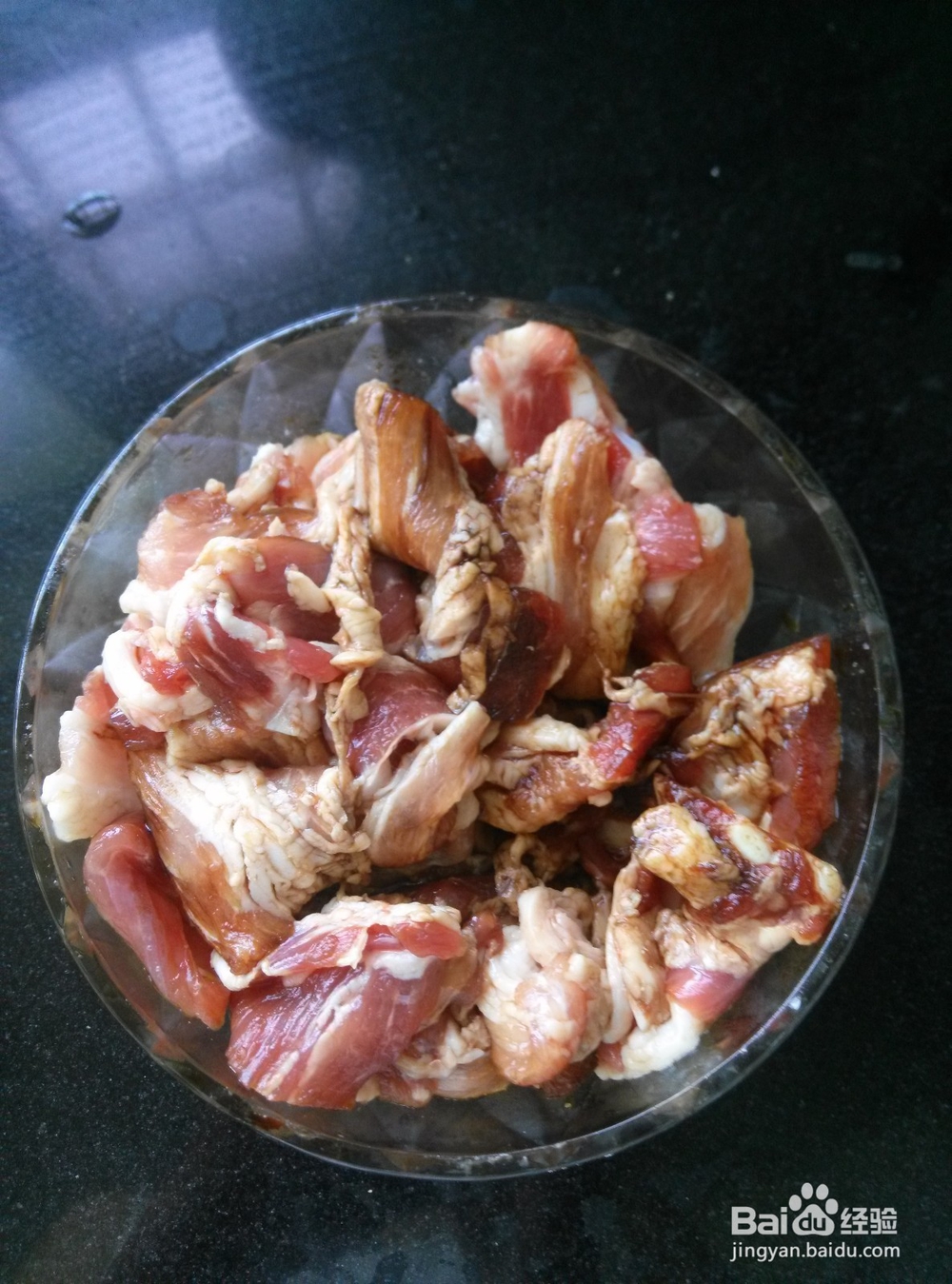 芹菜炒肉的做法