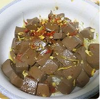 肥肠血旺的做法