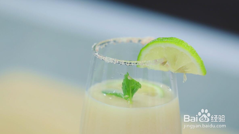 酥到掉渣的养乐多姜汁桂花蜜酿