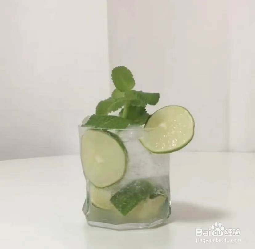 柠檬薄荷苏打水