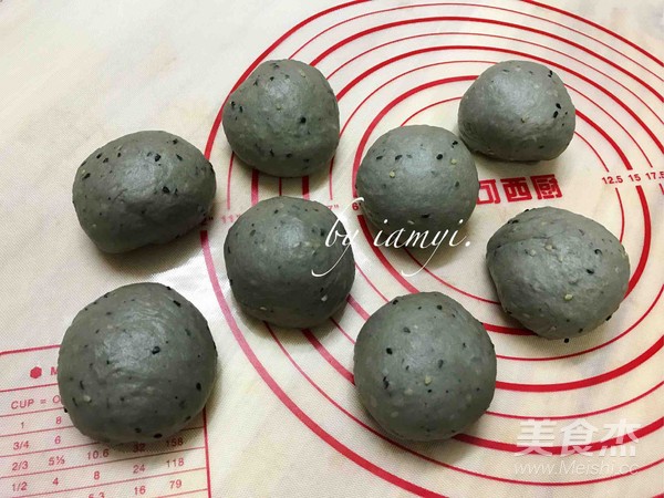 芝麻排包的做法