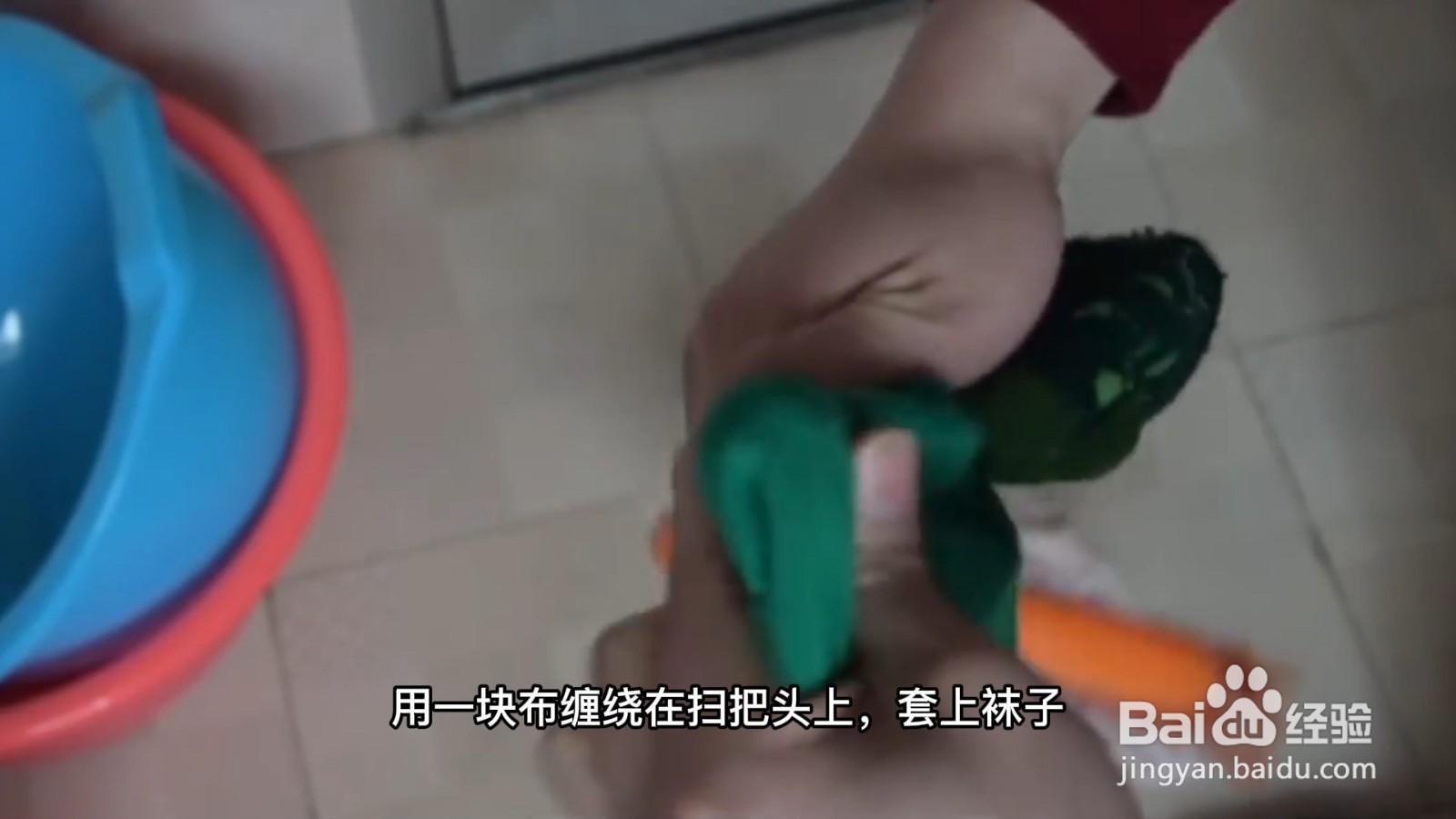 马桶堵了但还缓慢下水怎么才能疏通