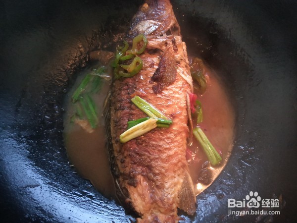 如何制作美味健康的红烧鲤鱼