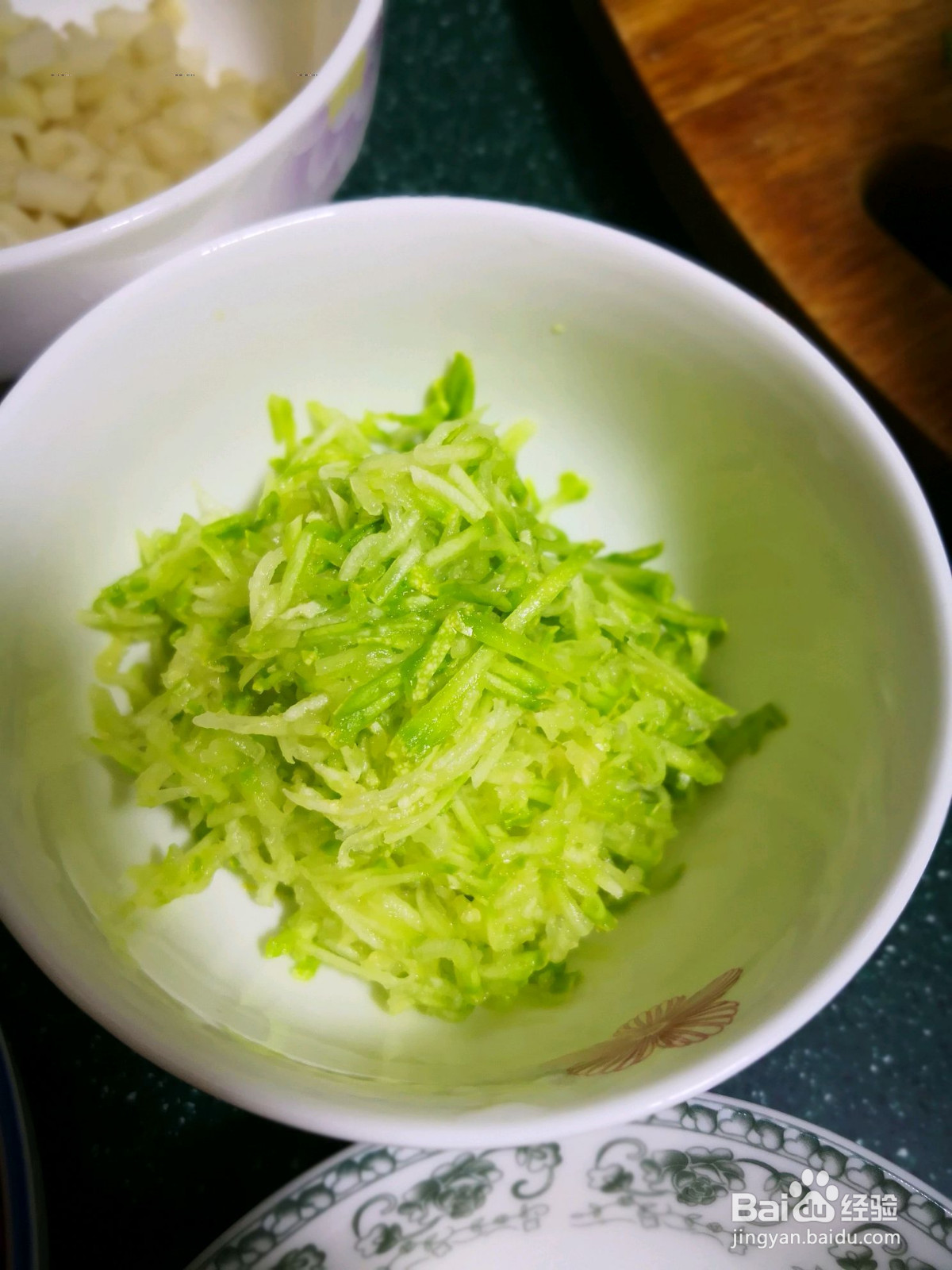 海鲜鸡蛋疙瘩汤的做法