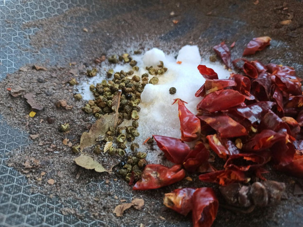 盐焗五香花生米