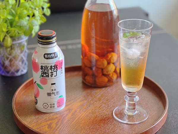 桃桃西打梅子酒