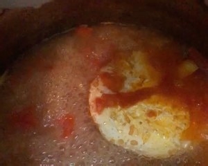 快手汤｜鸡蛋西红柿粉丝汤