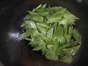 健康养生佳品清炒笋片的做法