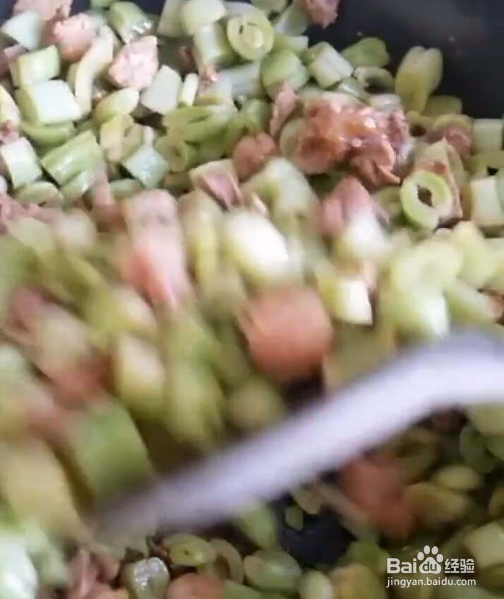 豆角焖饭的做法