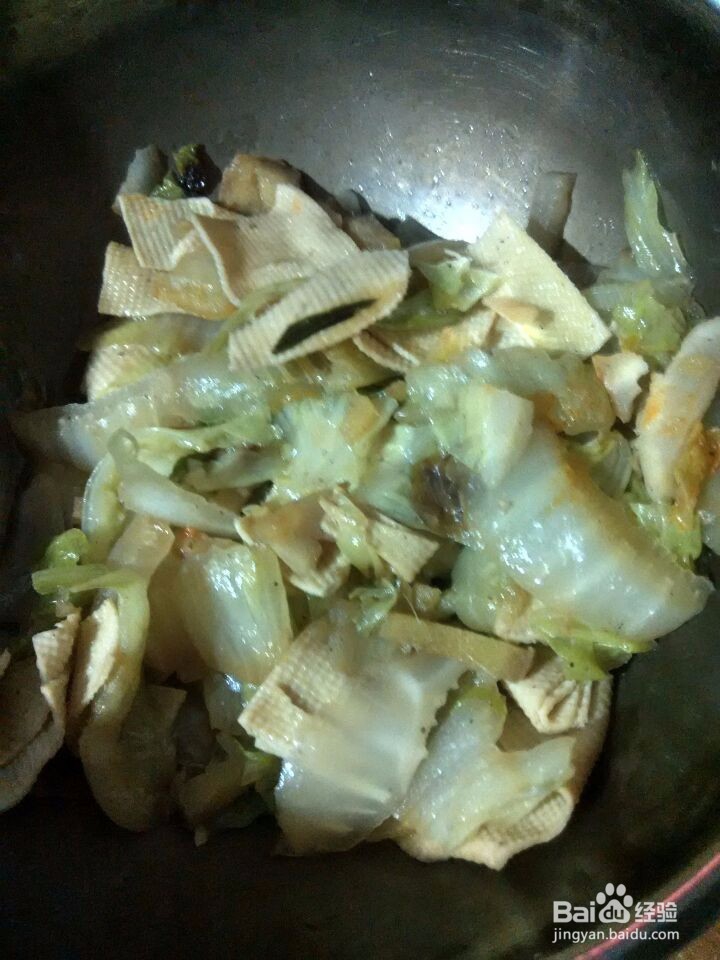 干豆腐块炒白菜块