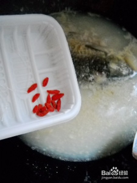 如何做山药鲫鱼粉丝？