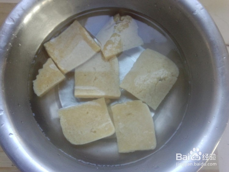 <b>#初冬怎么吃#冻豆腐玉米汤</b>