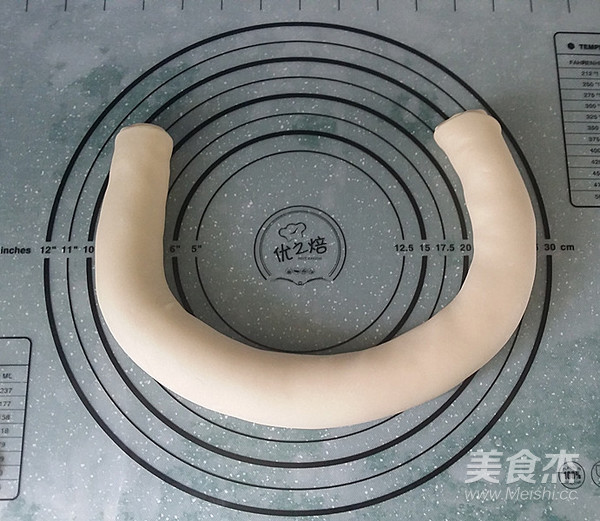 黑芝麻桑茸酥烧饼