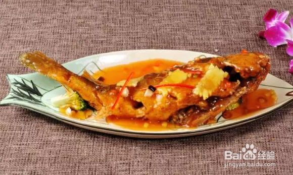 热养生美食之糖醋黄鱼的做法介绍