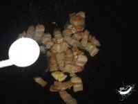 五花肉炒杏鲍菇的做法