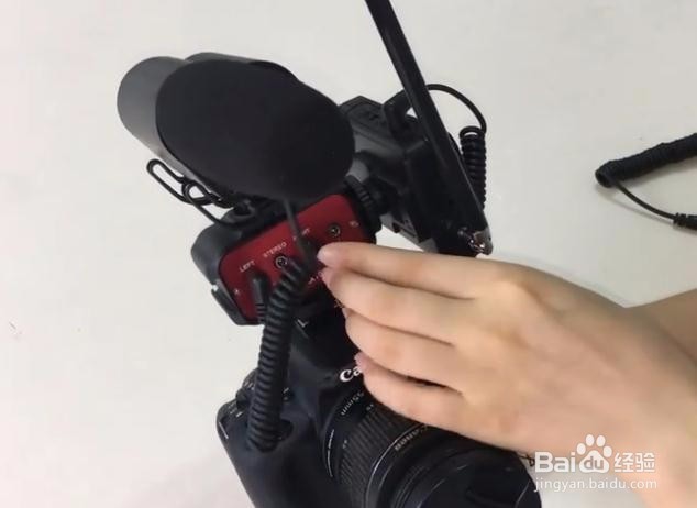 麦克风混音器使用方法Saramonic混音器怎么用?