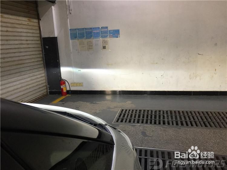 东莞改灯店介绍,丰田大霸王汽车大灯改装LED透镜