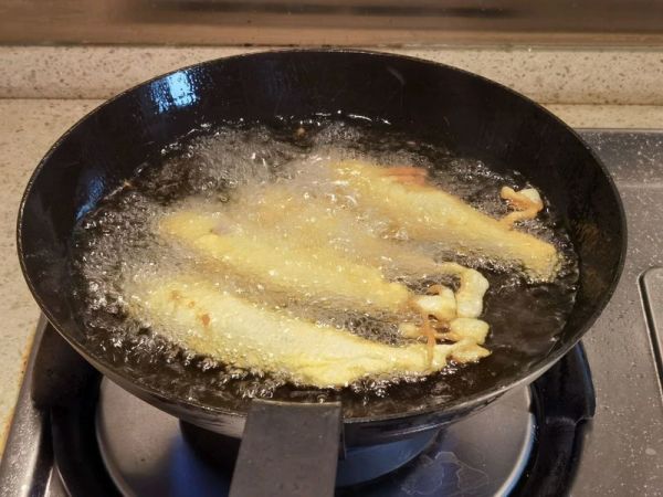 #合理膳食 营养健康进家庭#面拖小黄鱼