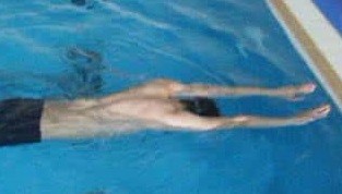 如何高效学习游泳：怎样游的又轻松又高效