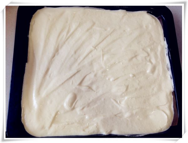 葡萄干戚风蛋糕卷