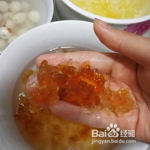怎么做紫薯桃胶银莲羹