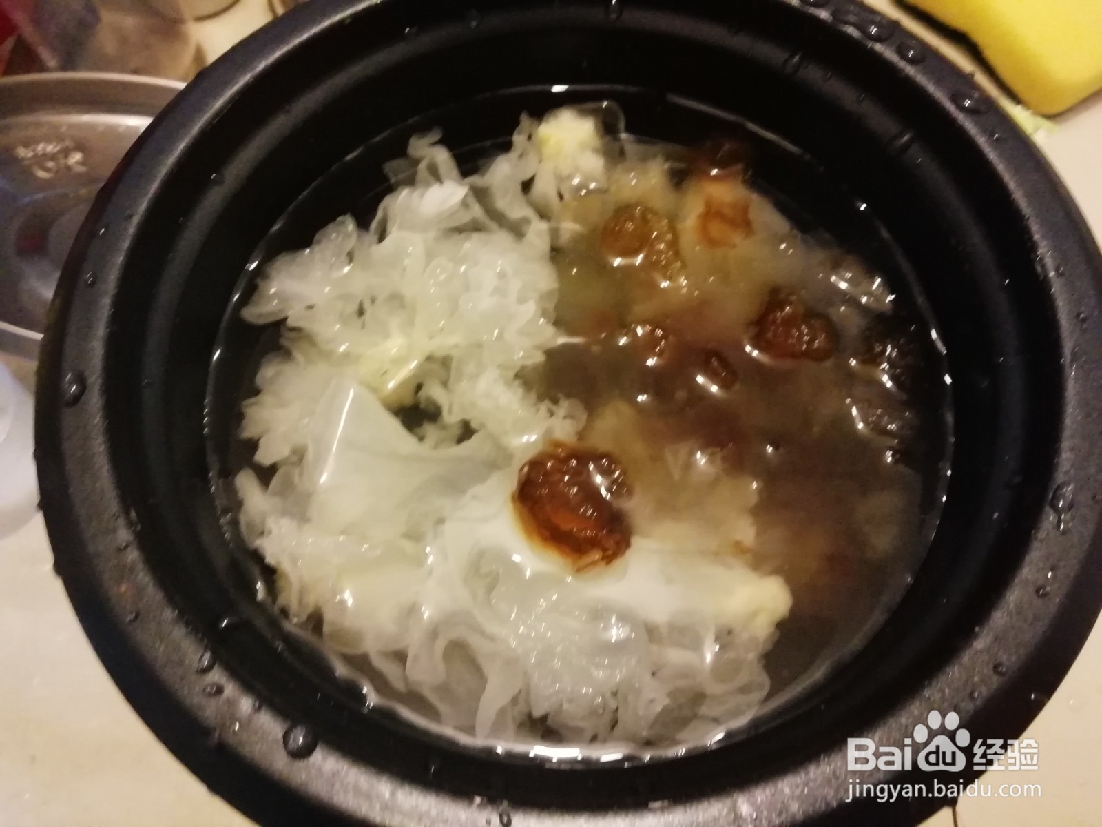 鲜奶桃胶皂角米雪燕银耳羹怎么做？