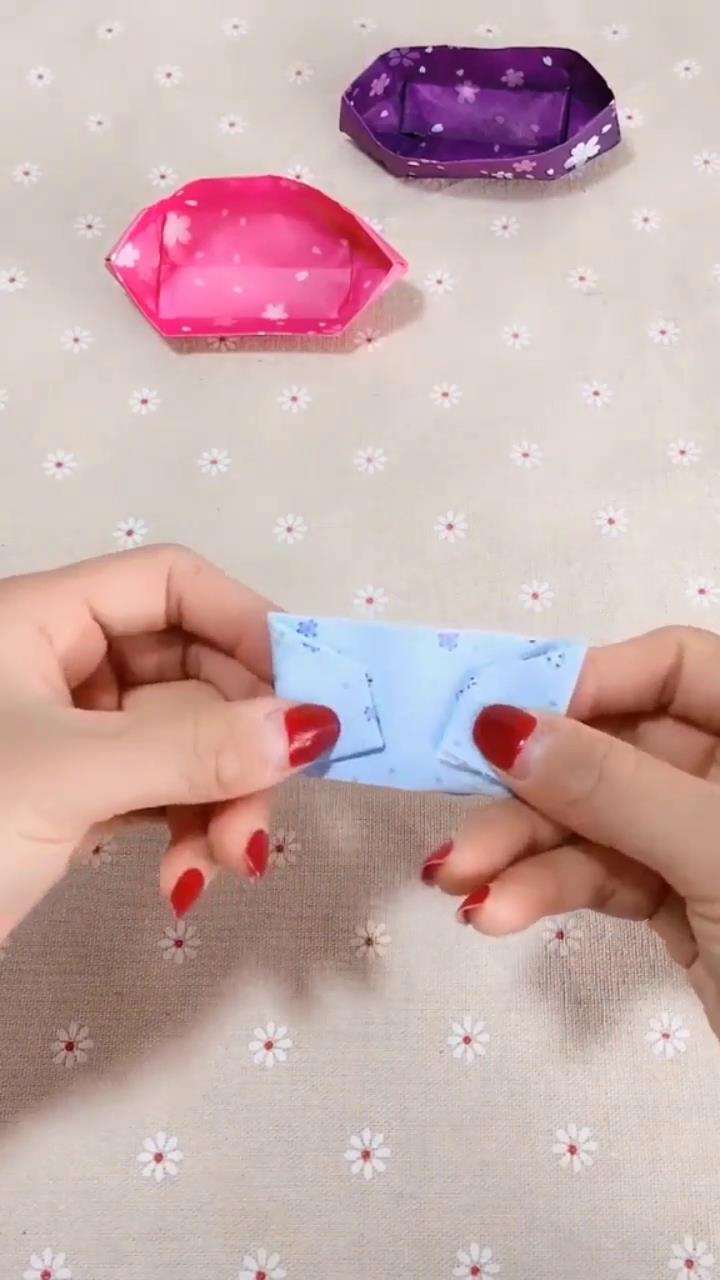 折纸小船怎么做