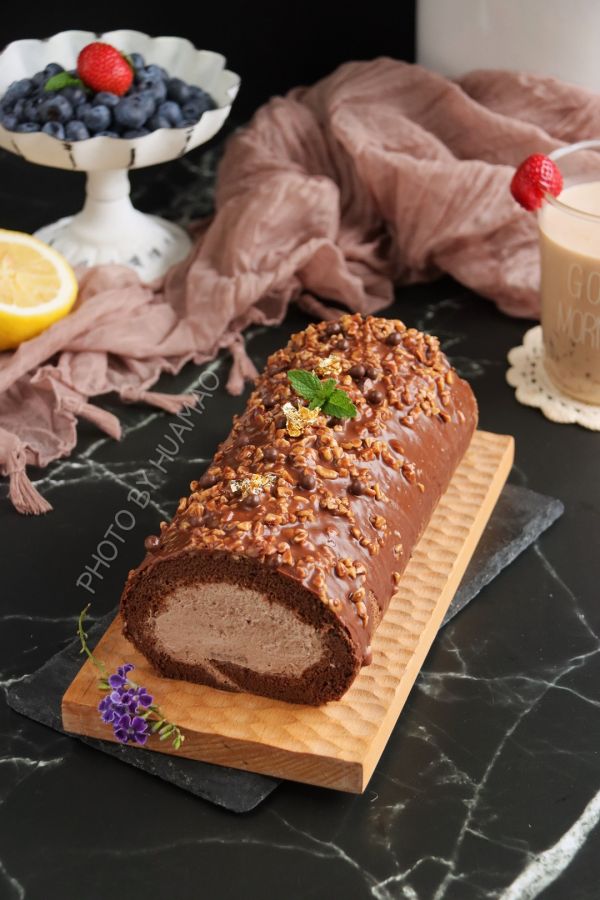 脆皮巧克力梦龙蛋糕卷