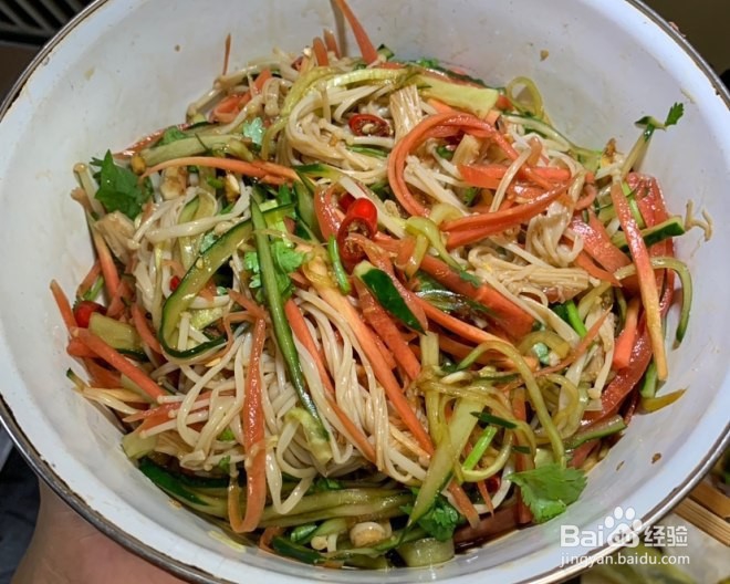 凉拌金针菇黄瓜丝怎么做