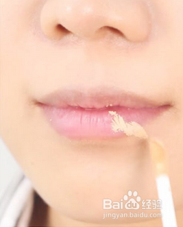 新手要怎样才能画出干净的红唇妆