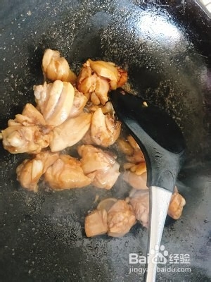 黄焖鸡米饭的做法