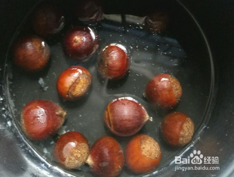 剥栗子皮的小妙招