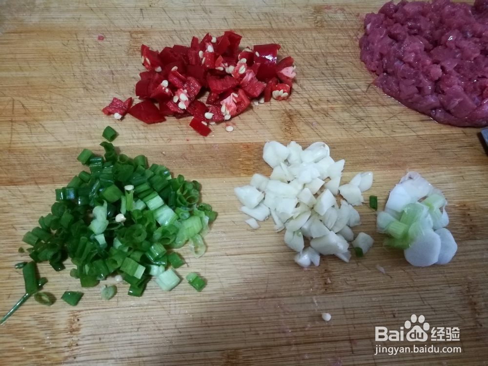 牛肉末炒青毛豆
