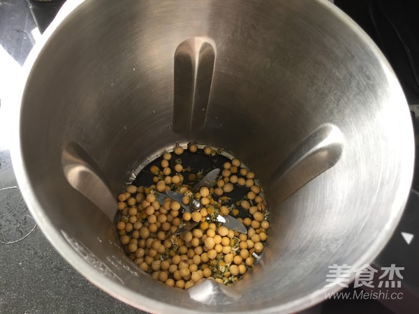 洋甘菊豆浆的做法