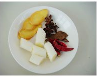 腐乳烧猪蹄——冬吃猪蹄赛熊掌